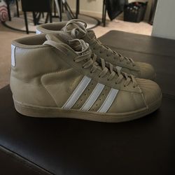 Adidas She’ll Toe Mid 