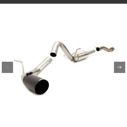 Carven exhaust
