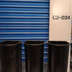 Trash Can For Sale Heavy Duty In Good Condition $ 5