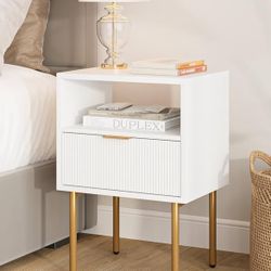 Masupu Nightstand,Mid-Century Modern Bedside Table - New In Box