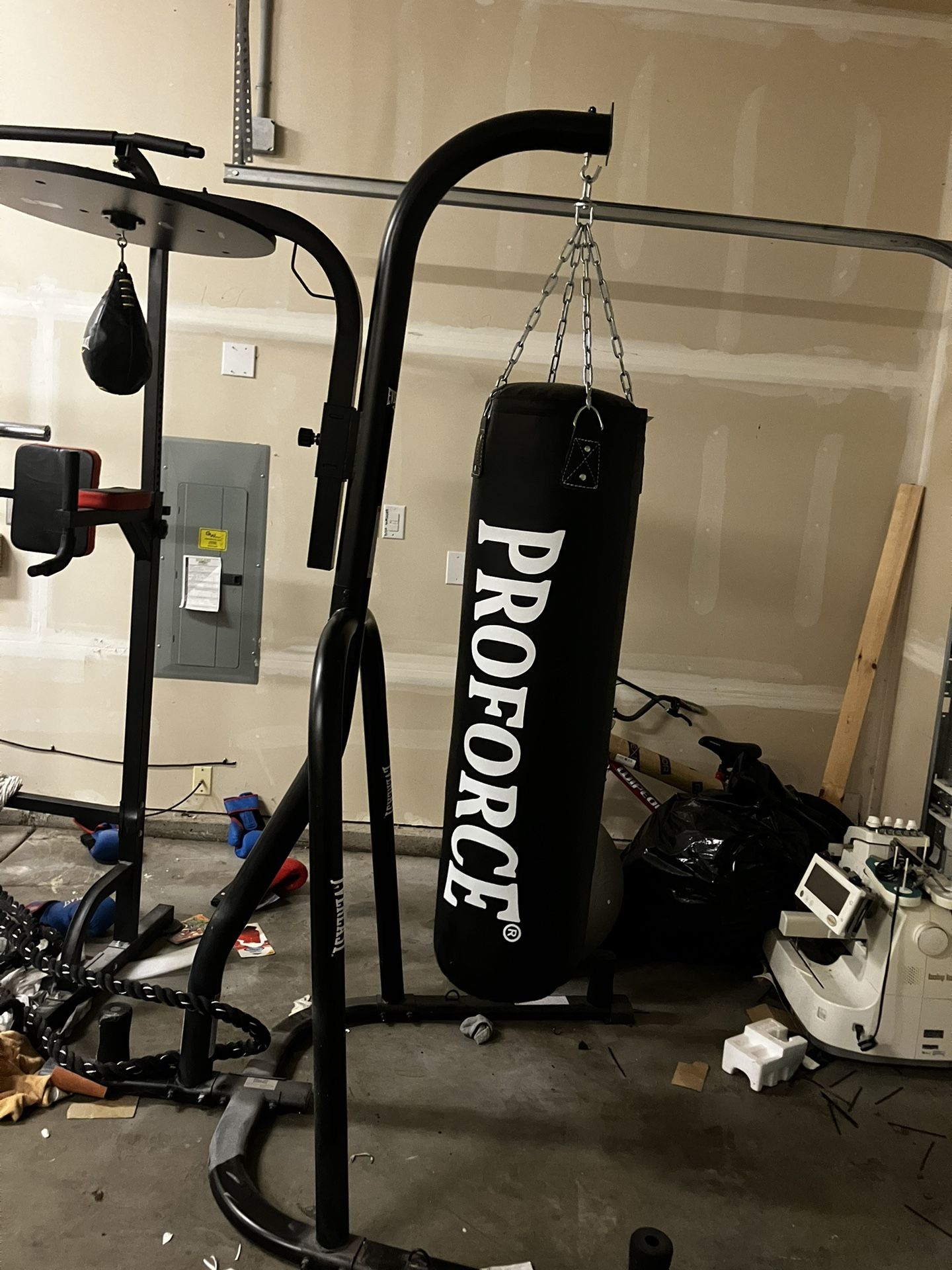 proforce ultra heavy bag with a speed bag