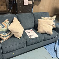 BRAND NEW! Cashton Ashley Sofa or Loveseat