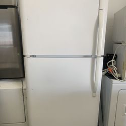 Kenmore Refrigerator (delivery+install Available) Height 66 X Width 30 
