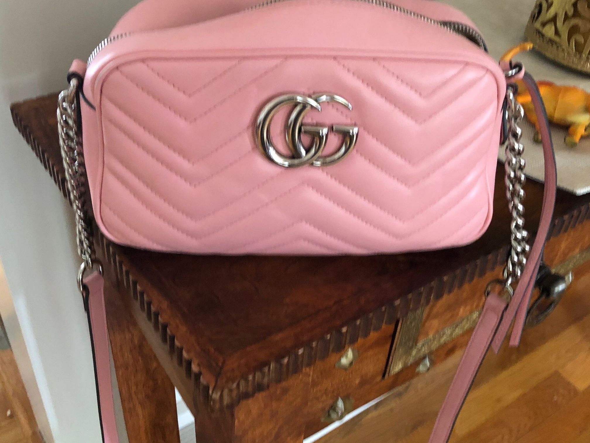 Gucci GG Marmont Shoulder Bag Matelasse Leather Small Pink Shoulder Bag Matelasse Leather Small Pink