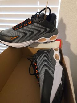Nike Air Max TW Next Nature, Black White, Size 8 Men/ 9.5 woman