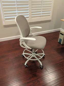 Desk drafting chair
