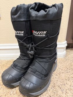 Women’s Snow Boots size 7