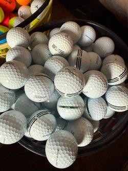 100 AXV golf balls