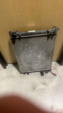 2009 dodge charger Radiator