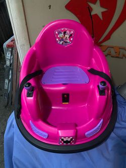 Kid’s Disney Minnie 6V Bumber Car Ride toy.