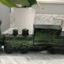 Vintage Avon Centennial Green Glass Train With After Shave