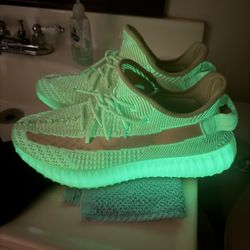 Yeezy Men’s 10.5 Glow 