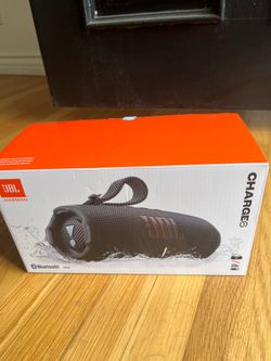 JBL Charge 6 Bluetooth portable speaker