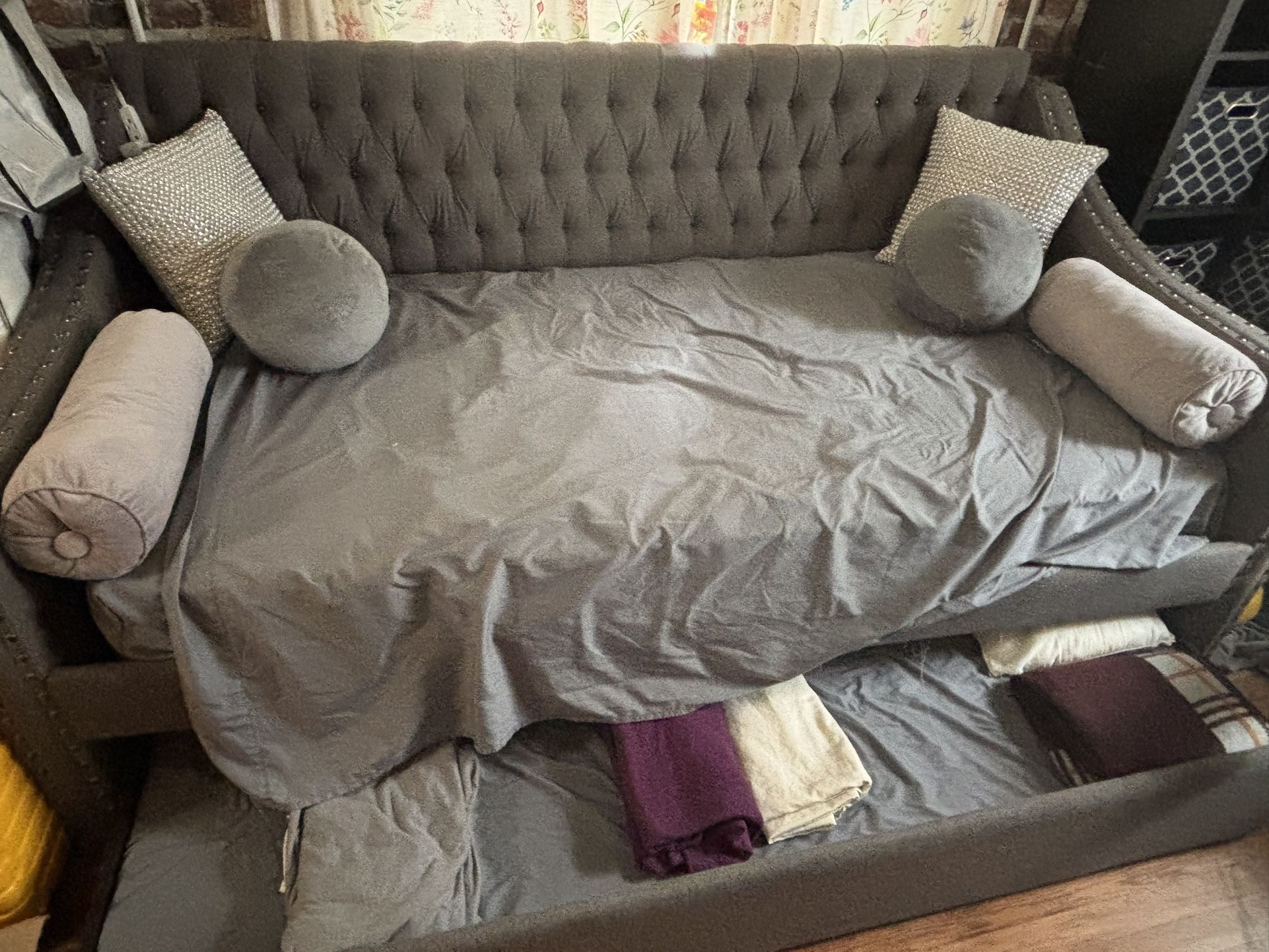 Single Bed, Frame, Mattress, W/storage & Pillows $75