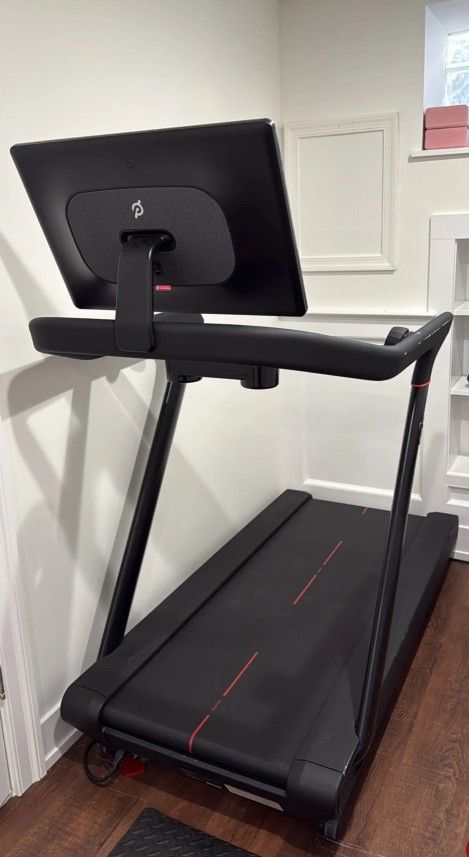 Peloton Tread