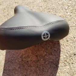 Schwinn Bike Seat New Condition 