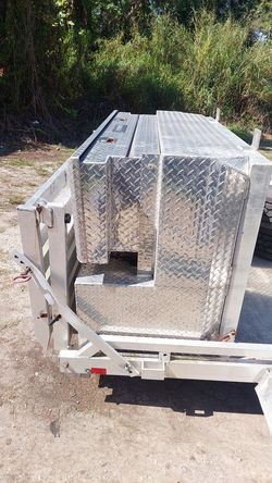 New truck bed fuel tanks