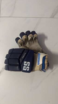 Sports gloves