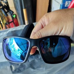 Sunglasses - Costa "Reefton" Polarized