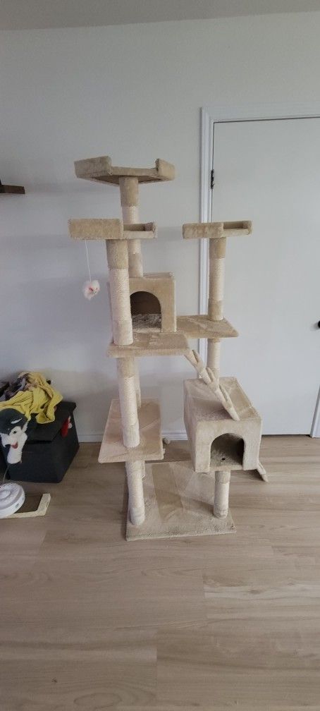 7ft Tall Cat Tree