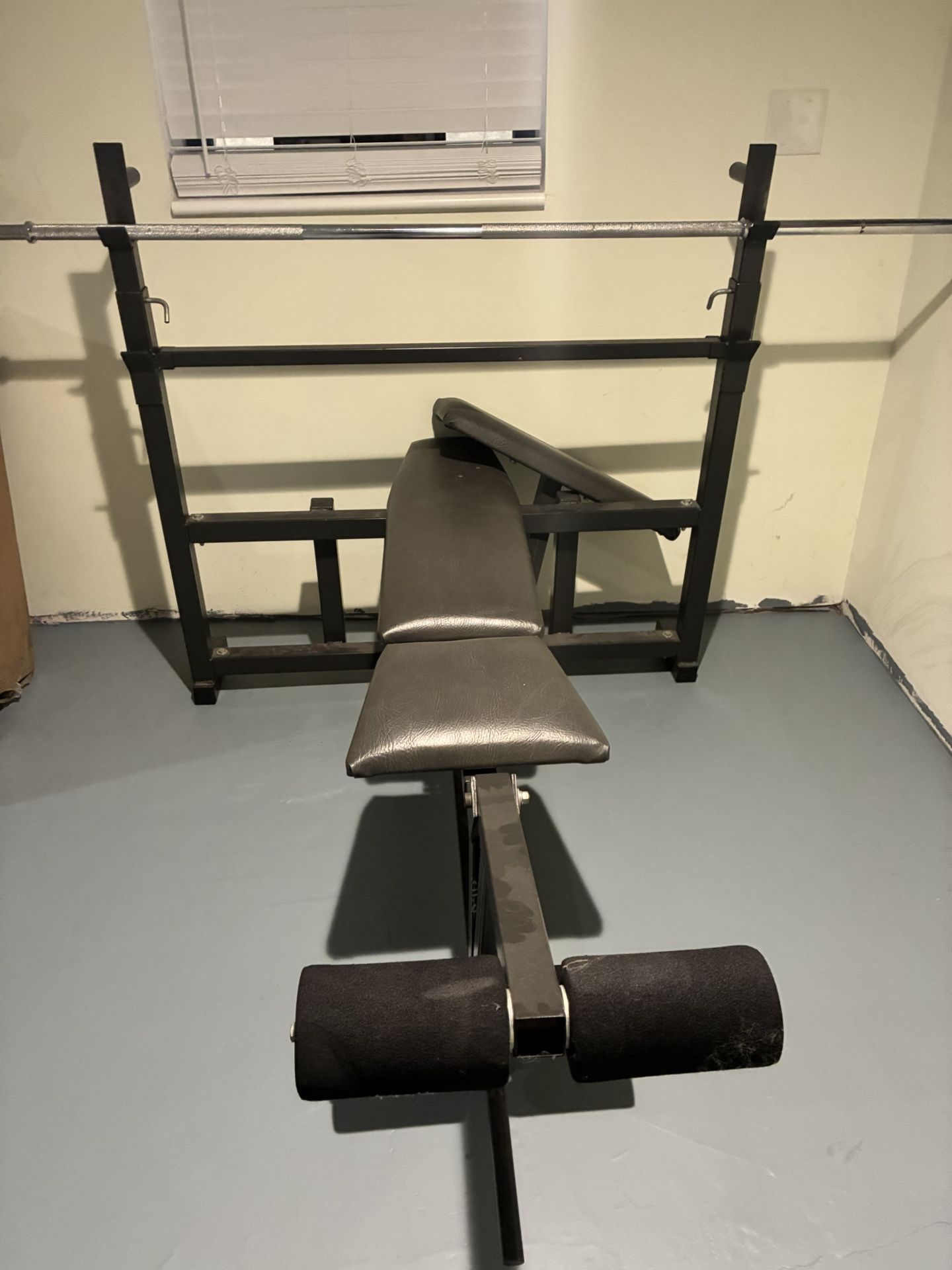Adjustable Weights Bench