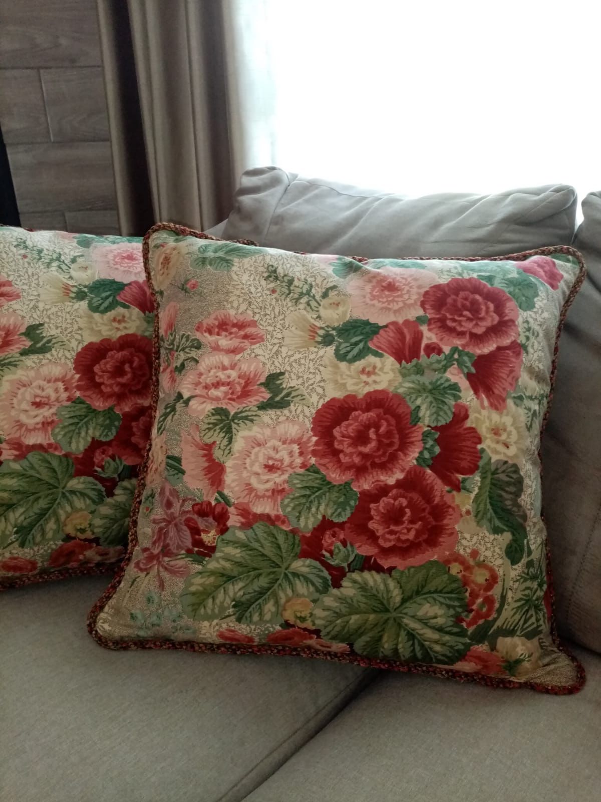 Window Valance And Matching Pillows