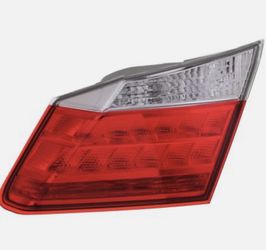 Right side inner taillight honda accord sedan 2013 to 2015