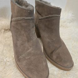 Uggs Size 9