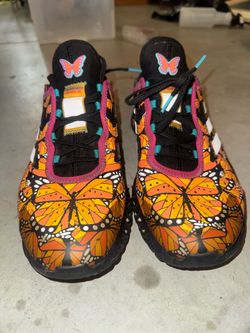 Adidas 4DFWD Día de los Muertos “Celebrando La Vida” Size 10.5