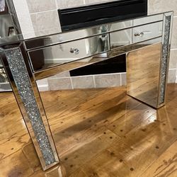 Great Mirrored Console/ Entry/ Desk Table