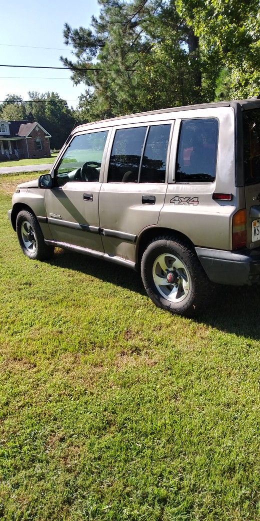 1998 Chevrolet Tracker