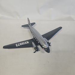 Liberty Classics by Spec Cast DOT DC-3 Die-cast Airplane Bank 1:72 Scale I-8319