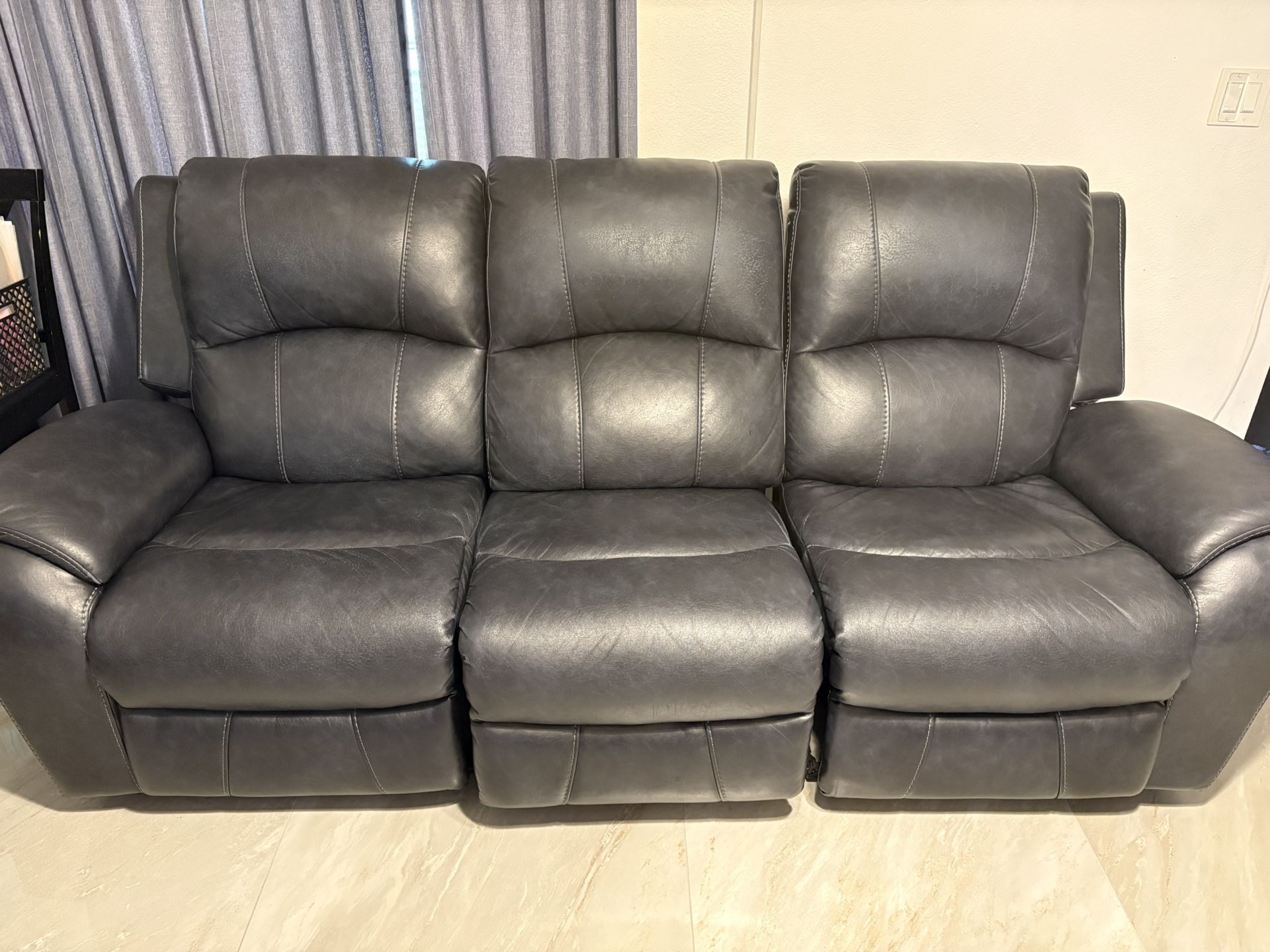 Power Reclining Sofa Set with USB Port