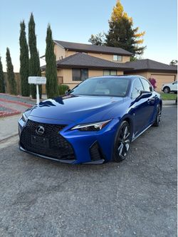 2022 Lexus IS