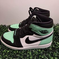 Nike Air Jordan 1 Retro "GREEN GLOW"