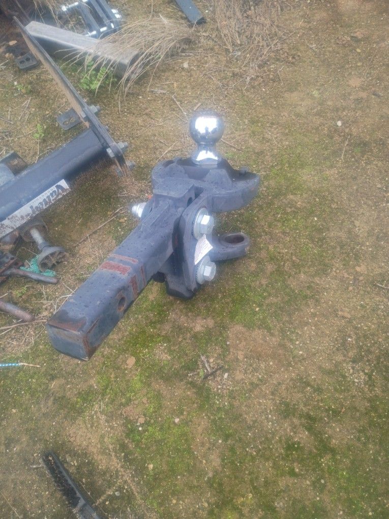 Trailer Hitches/Accessories