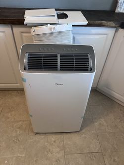 Midea 14,000 BTU Portable Air Conditioner – Like New