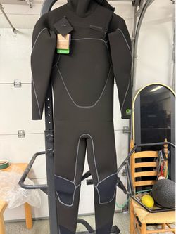 Patagonia Men’s R2 Yulex Front Zip Hooded Full Suit