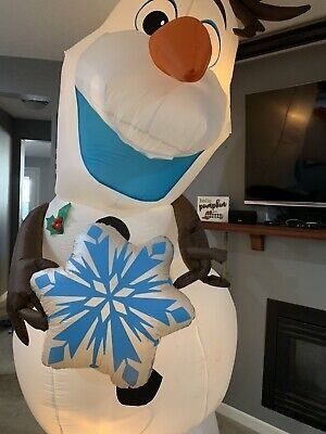 Gemmy Disney Frozen Christmas Inflatable 11' Giant Olaf with Snowflake