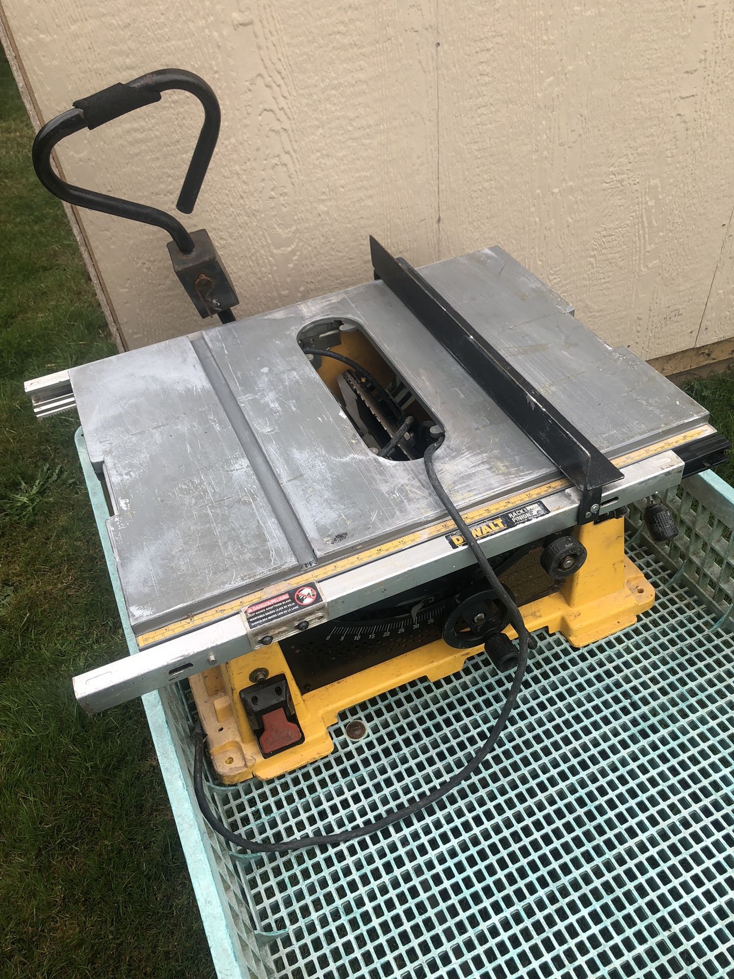 DeWalt Table Saw