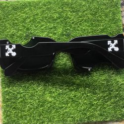 Off-white Shades 