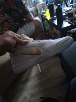 Nike size 11.5 shoe