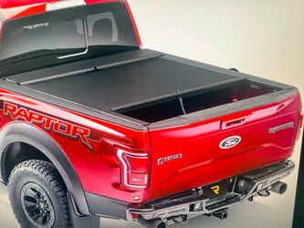 2005-2015 Tacoma Roll-N-Lock bed cover 6.1ft bed