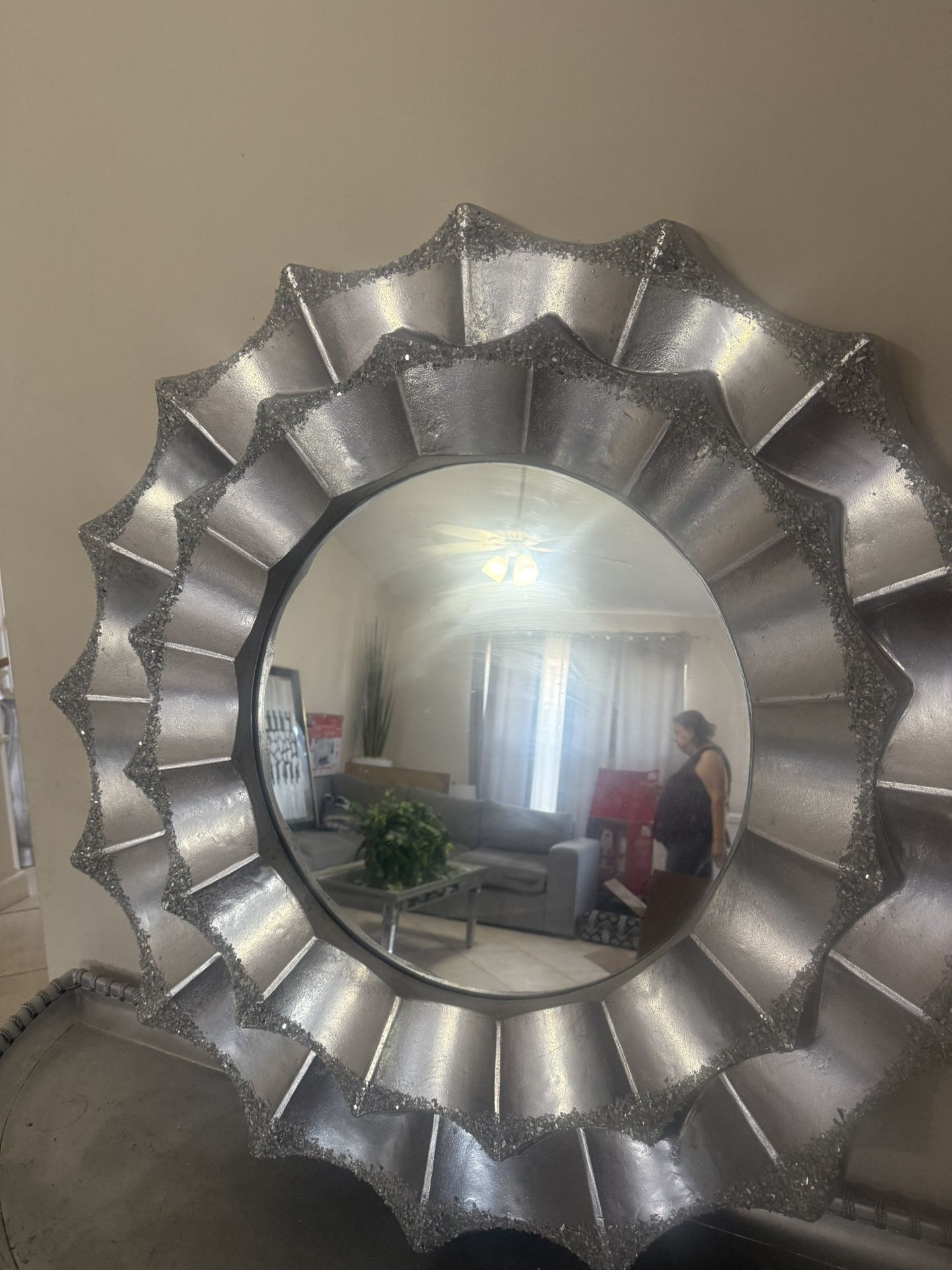 Console Table For Entry Way With Round Mirror