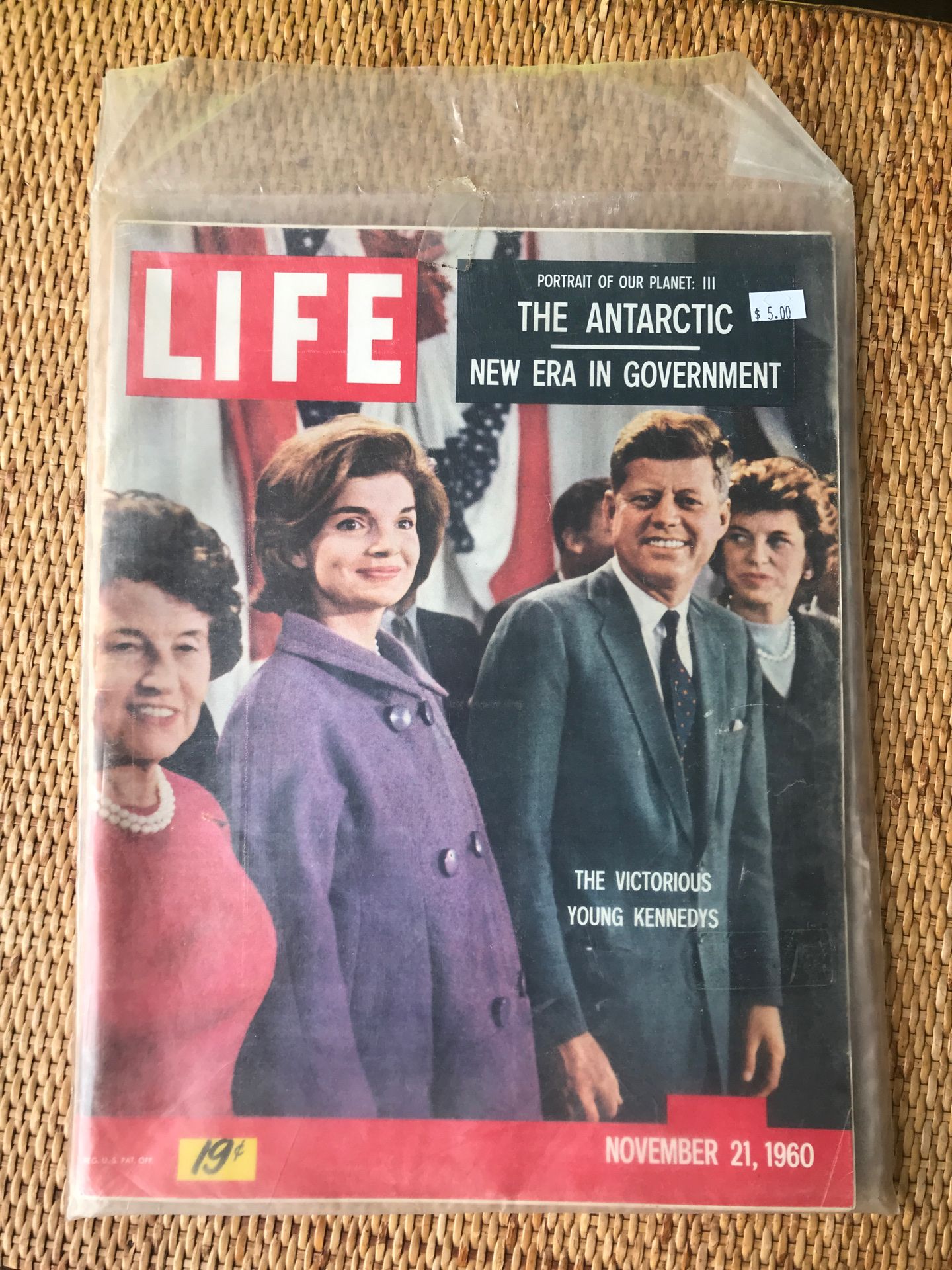 November 21, 1960 LIFE magazine