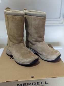 Merrell Women's Boots Medium Size 6 $40