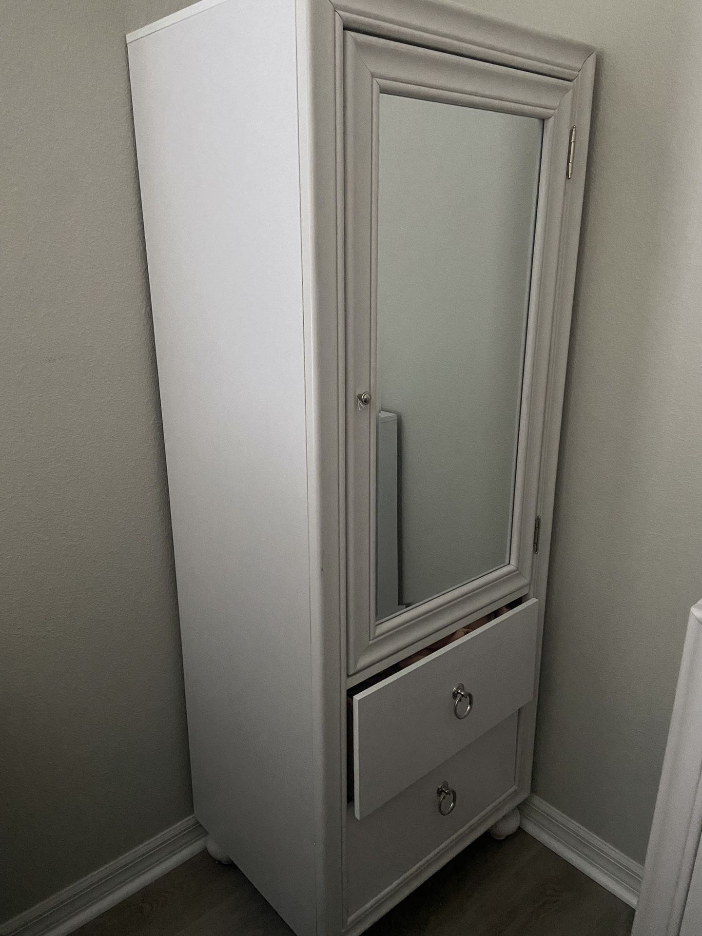 White Wardrobe Chest/Closet