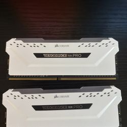 Corsair Vengeance RGB White 16Gb DDR4 3200MHZ 