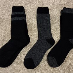 21 Pairs Of Women’s Socks, Large Boot Socks