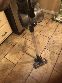 Hoover cordless vacuum- used for 6 months